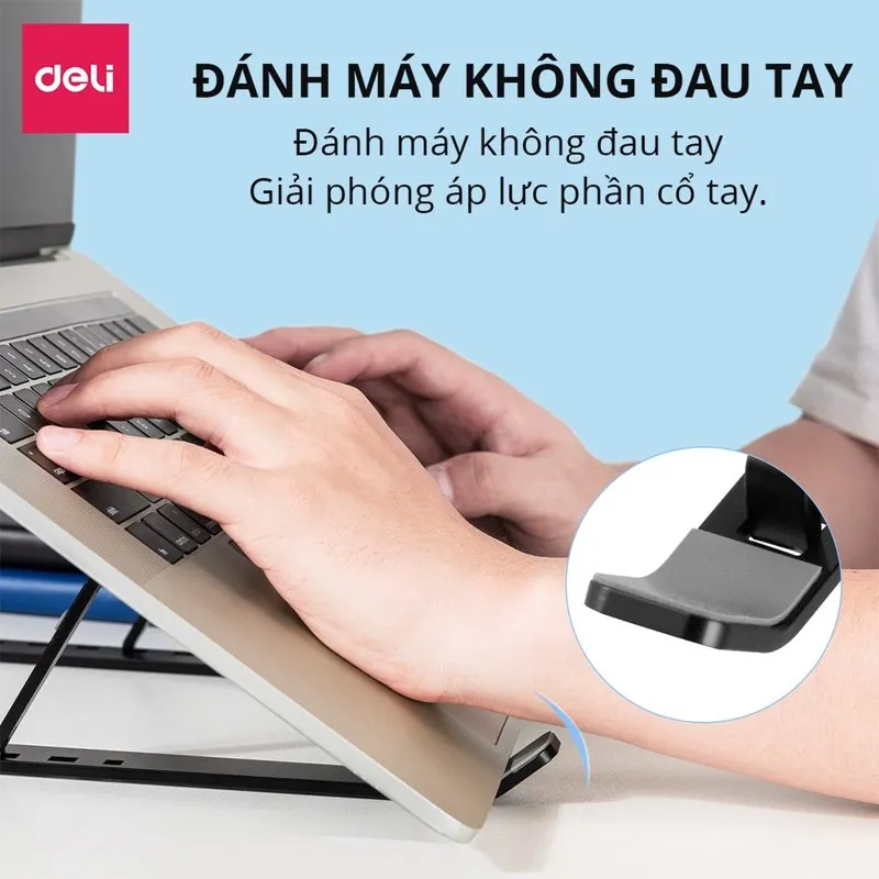 Tay gõ trên laptop đặt trên giá Deli VS780, cận cảnh đệm chống trượt